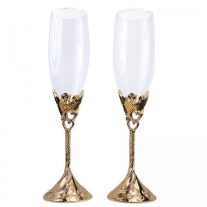 Mint Pantry Lindy Hearts Wedding Champagne Flute MNTP1884